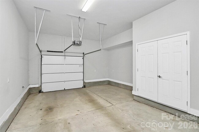 Building Photo - 3726 Sky Haven Dr