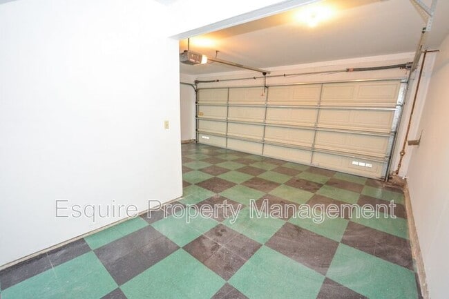 Building Photo - 1189 Ramona Dr