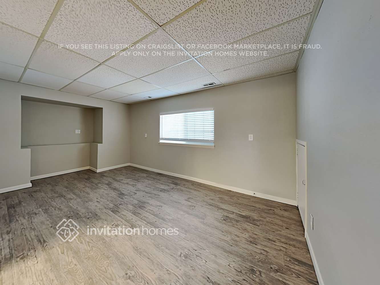 Building Photo - 1875 Leoti Dr