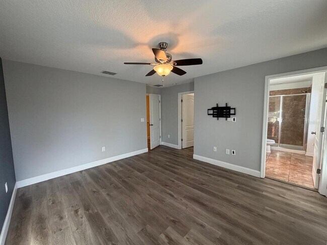 Building Photo - 5637 Water Rose Rd