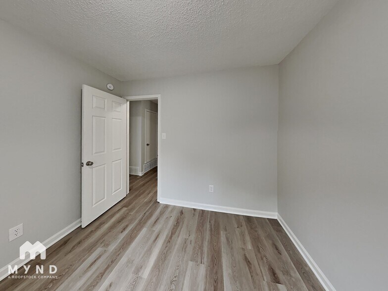 Building Photo - 4040 Lehi Dr