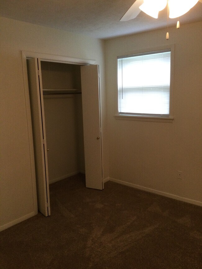 Bedroom - 213 Lindell Dr