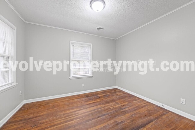 Building Photo - 7702 Marvin Rd