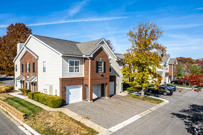 Primary Photo - Tomahawk Creek Condominiums