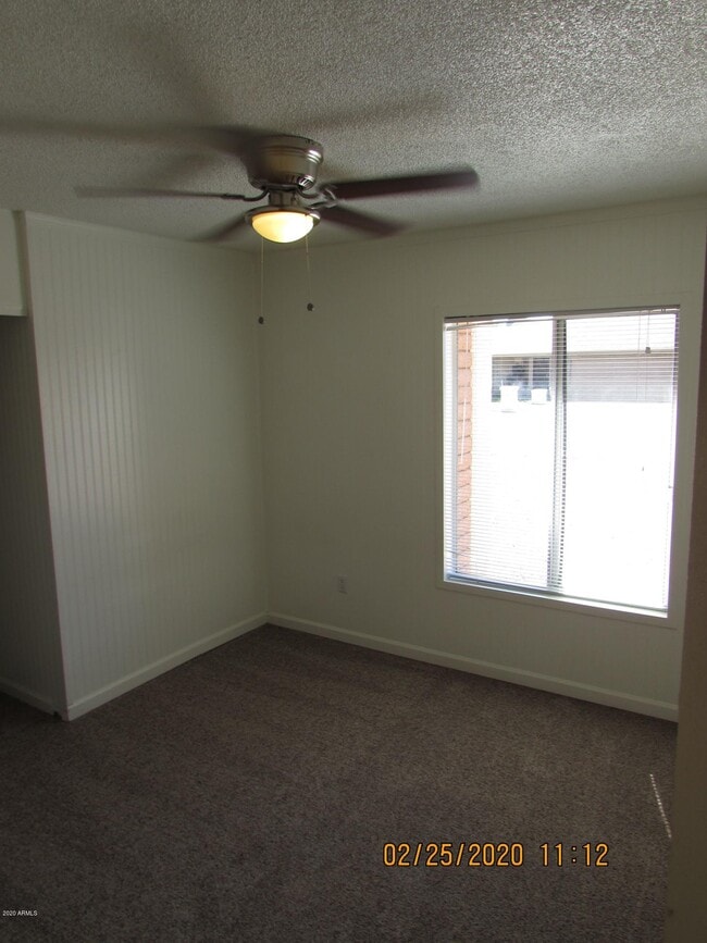 Building Photo - 1020 W La Jolla Dr