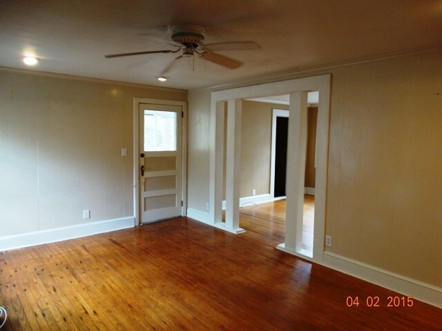 Building Photo - 224 Holly Hill Rd