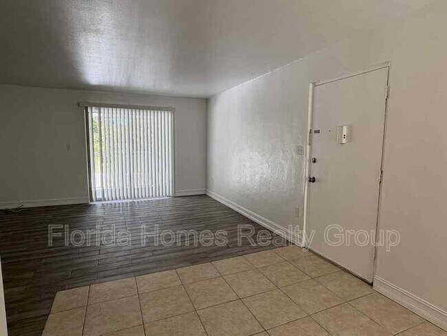 Building Photo - 1830 Maravilla Ave