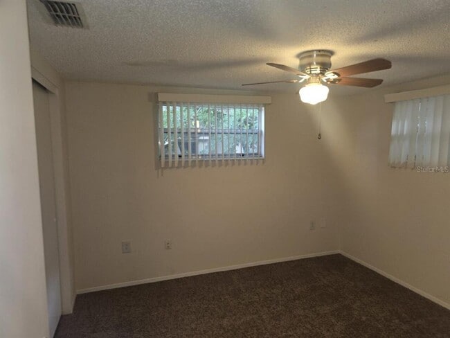 Building Photo - 11835 Meadow Dr