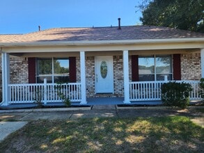 Building Photo - 7551 Northpointe Blvd