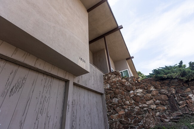 Building Photo - 1855 Alpha St