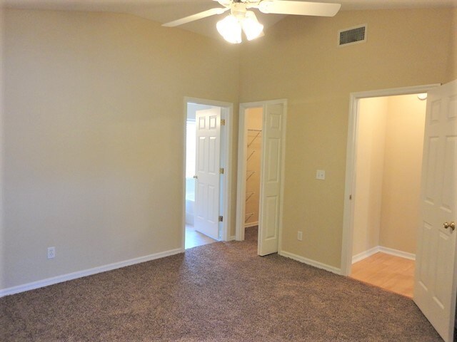 Building Photo - 1212 Dragon Head Dr