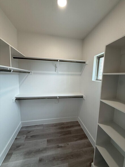 Building Photo - 144 Pinkie Holmes Dr