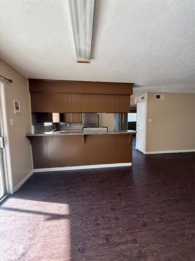 Building Photo - 1503 Donovan St