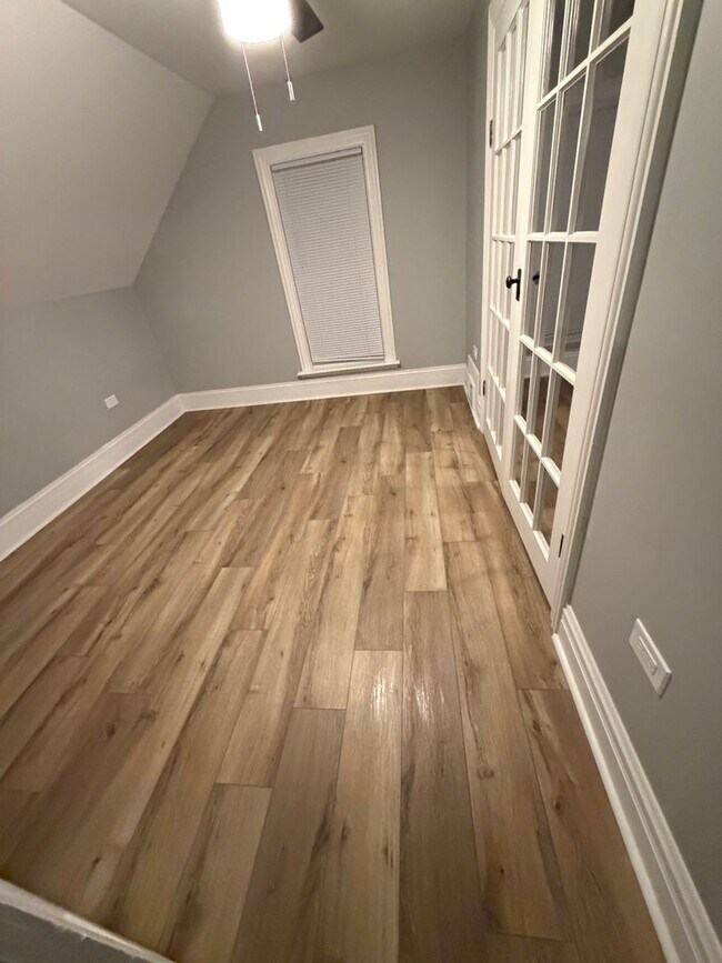 Building Photo - Beautiful 3-Bedroom / 2-Bathroom home available in Aurora