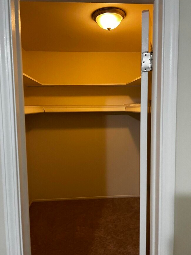 Building Photo - 19601 W 12 Mile Rd