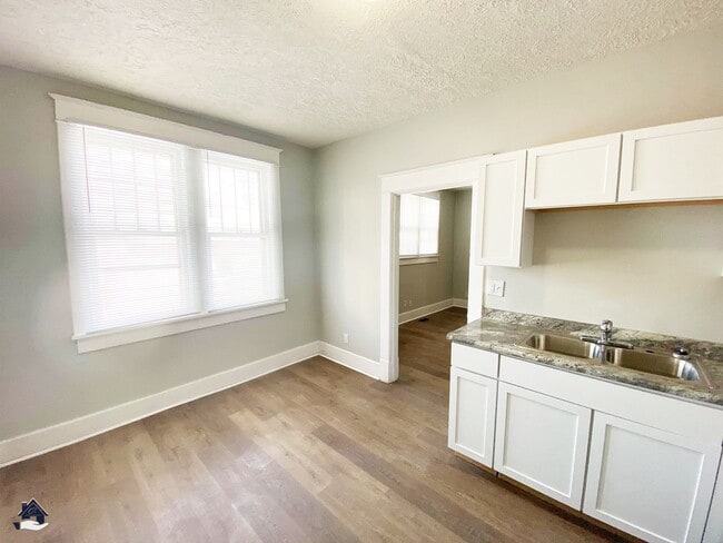 Building Photo - 612-614 N. 13th Street