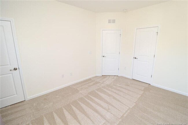 Building Photo - 208 Kylemore Cir