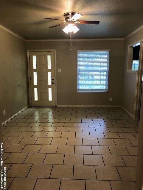 Living Room - 8614 Ludtke Ave