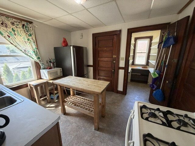 Building Photo - 1623 E Webster Pl