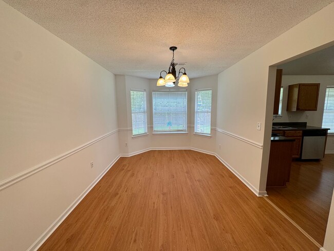 Building Photo - 6718 Pole Creek Dr