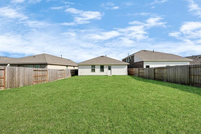 Building Photo - 21641 Balzola Ln