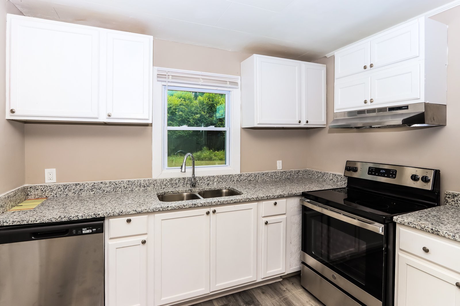 Building Photo - 2914 Alta Vista Ave