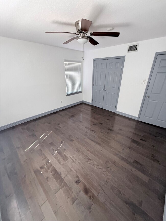 Building Photo - 3818 Linkwood Dr