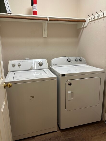 Washer/Dryer - 3505 Cedar Prairie Dr
