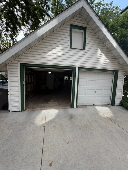 Building Photo - 3029 Humboldt Ave S