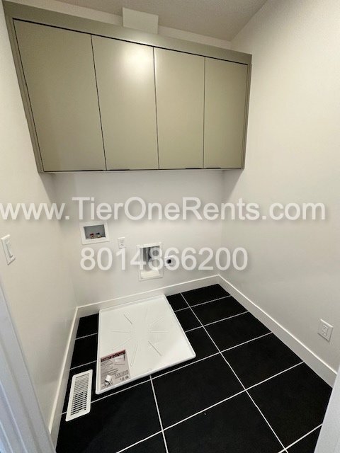 Building Photo - This property offers a NO DEPOSIT option a...