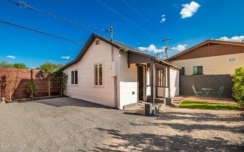 Building Photo - 2027 N 10th St