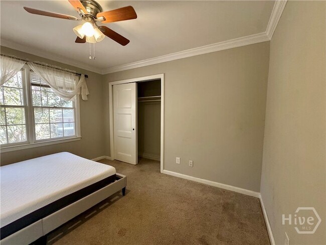 Building Photo - 12406 Largo Dr