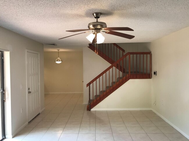 Building Photo - 233 Charter Way