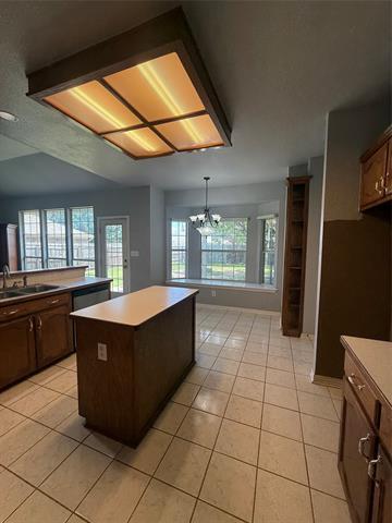 Building Photo - 1506 Waterford Dr