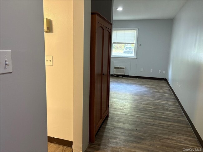 Building Photo - 200 Fosler Rd