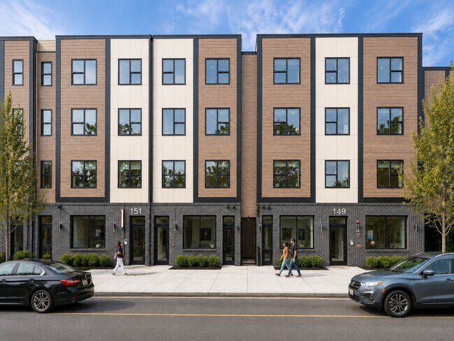 Building Photo - 147 Roseville Ave