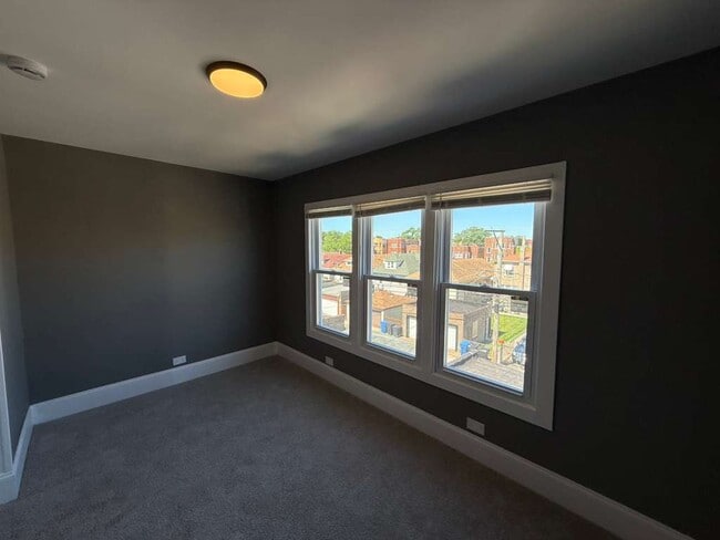 Building Photo - 8210 S Marshfield Ave