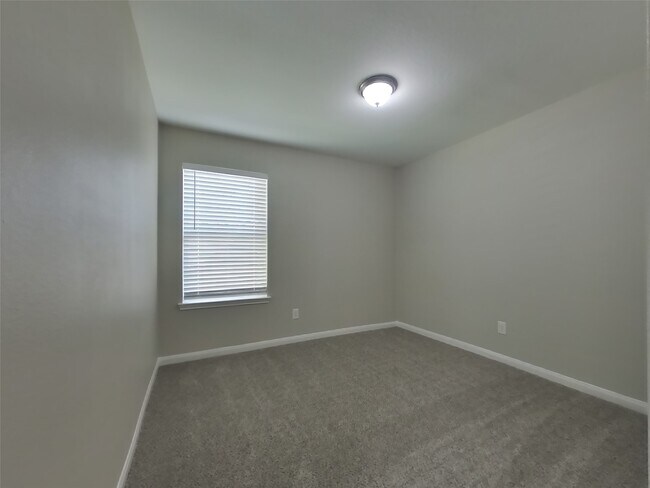 Building Photo - 2055 Sweet Lilac Dr