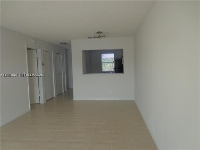 Building Photo - 5200 NW 31st Ave