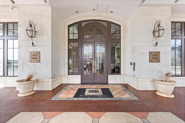 Building Photo - 345 Bayshore Blvd