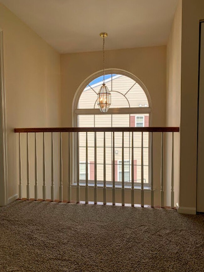 Building Photo - New Macungie Rental Listing