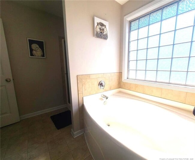 Building Photo - 139 Spillburg Ct