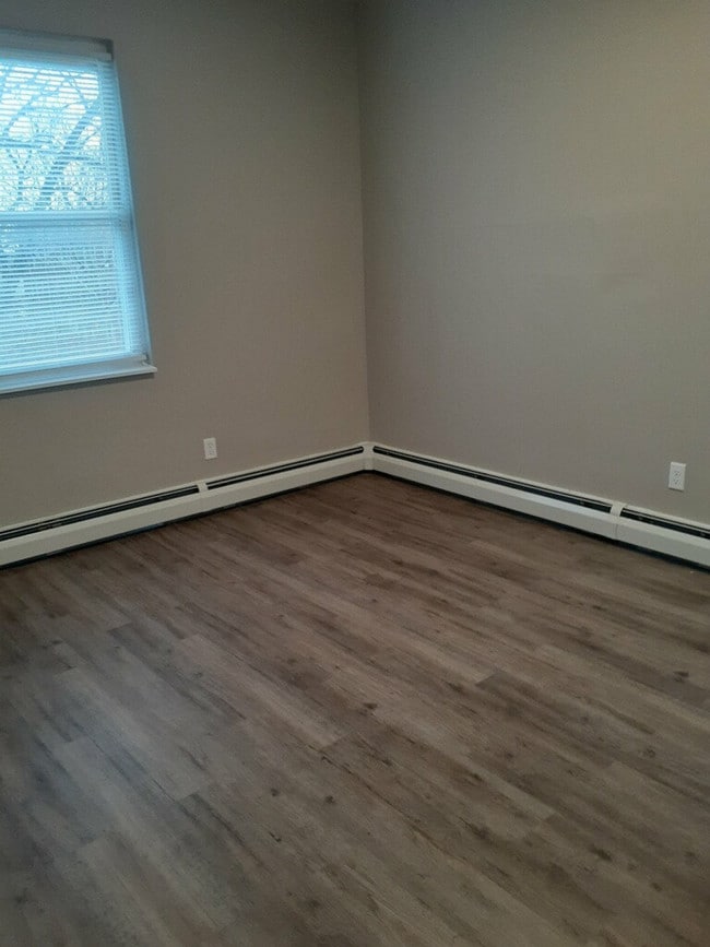 Building Photo - Forest Avenue Apts