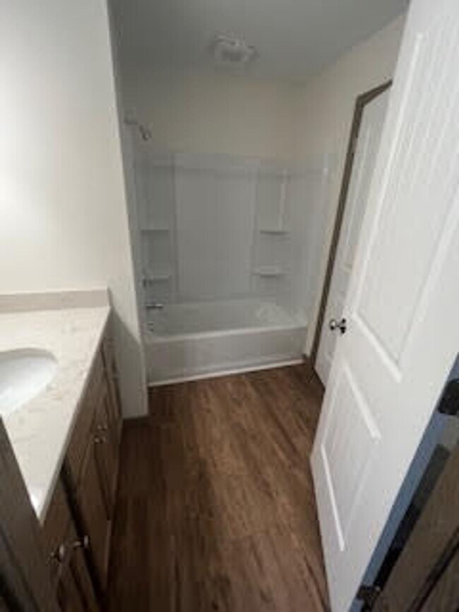 Building Photo - 486 S. Kaser