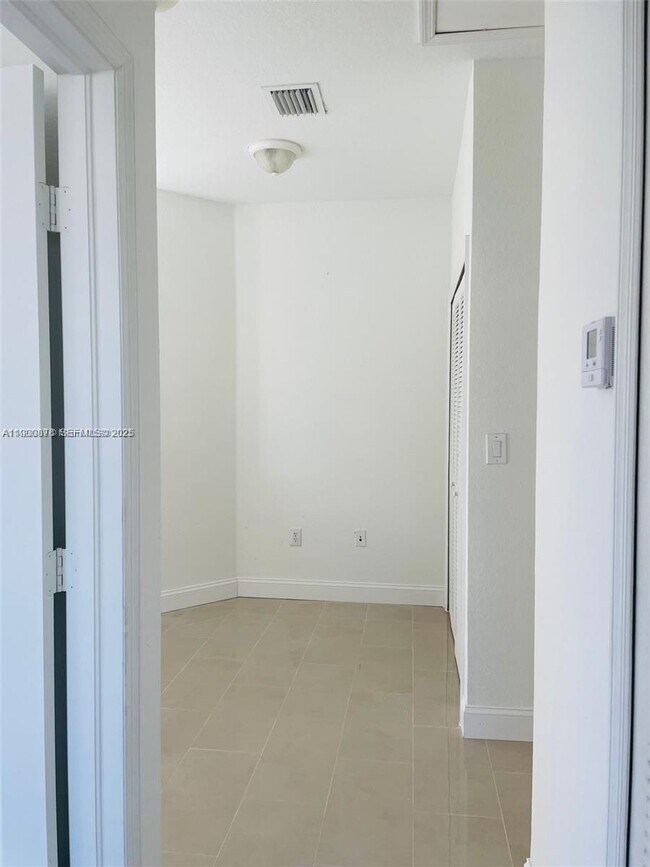 Building Photo - 8048 NW 108th Ct