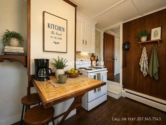 Building Photo - 17 Boutelle Ave