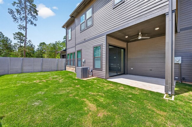 Building Photo - 7802 Longhorn Ballroom Dr