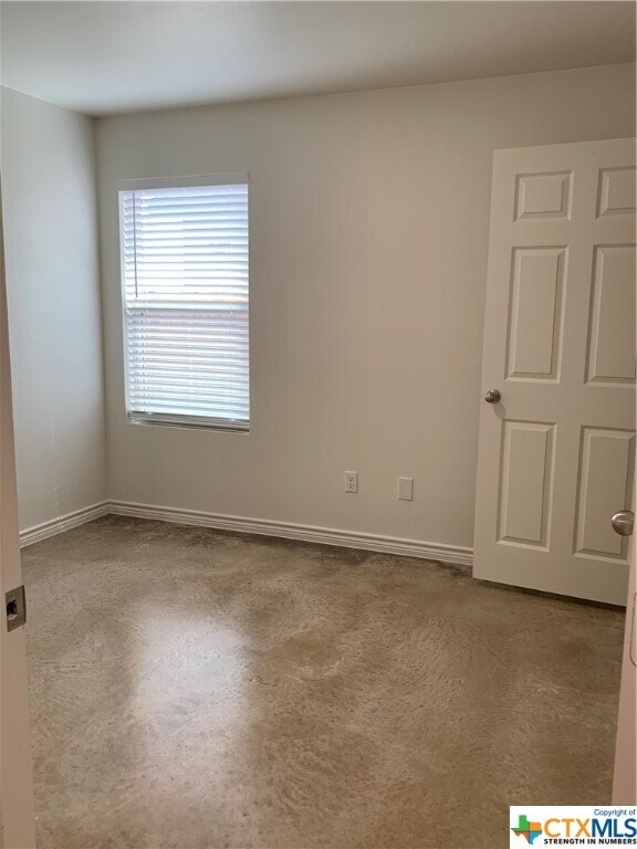Building Photo - 2320 Alterman Dr