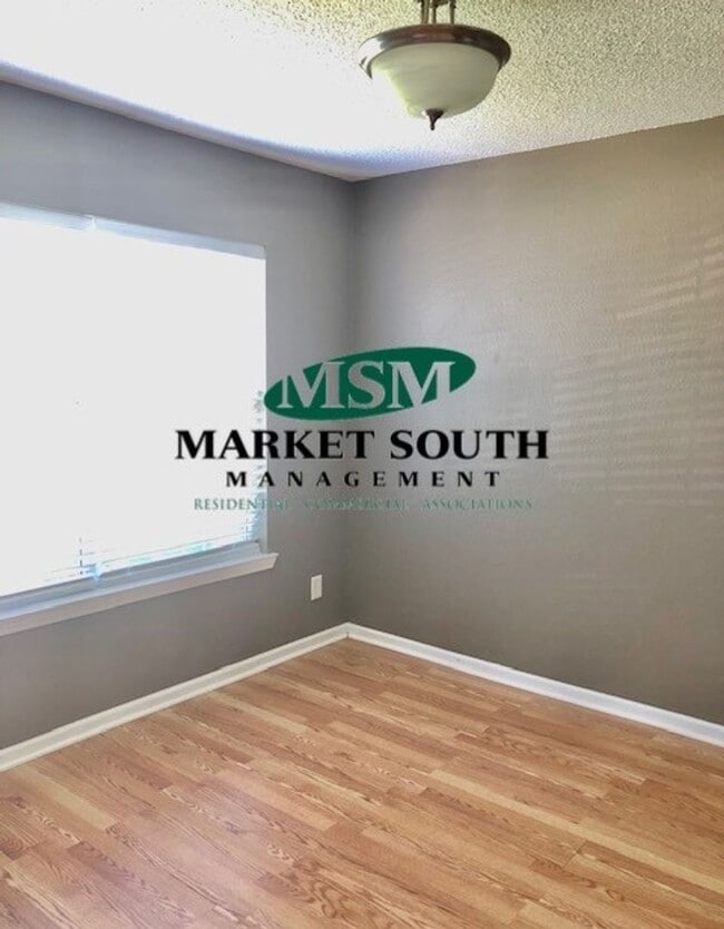 Building Photo - **APPLICATION PENDING!!! GEORGETOWN - SUGA...