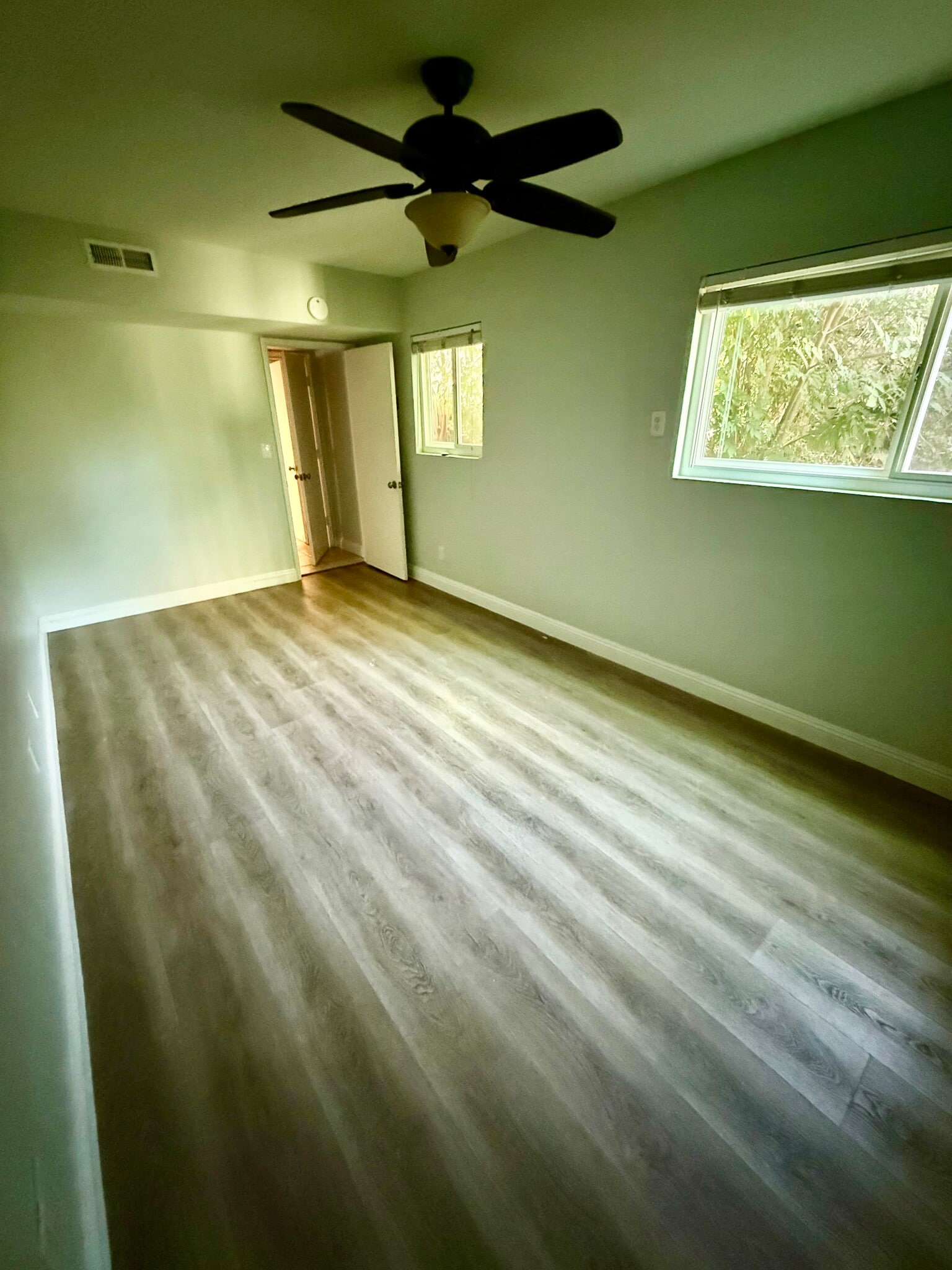 Building Photo - 3346 San Carlos Dr